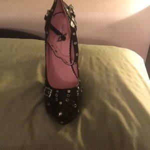 Black high heel shoes